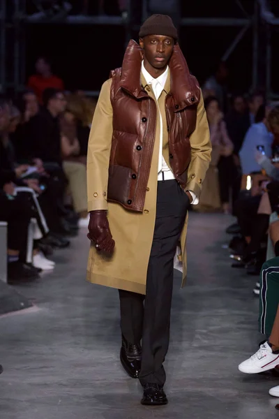 Look 98